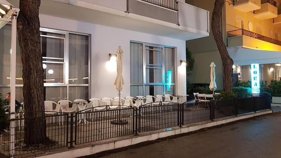 Hotel Lora Rimini Dış mekan fotoğraf
